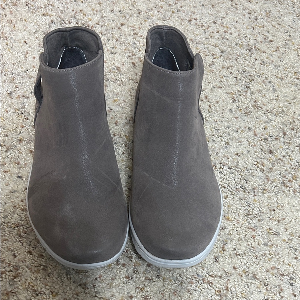 Women’s Ryka Shoes